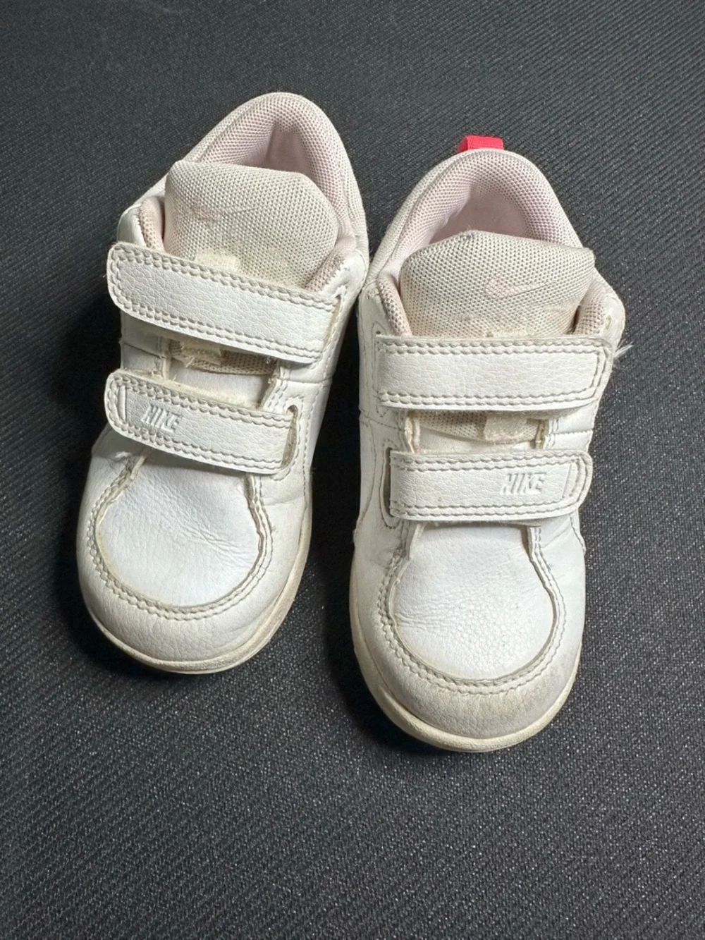Nike Pico 4 TDV shoes in a white and pink - Sz 8C - Picture 3 of 8